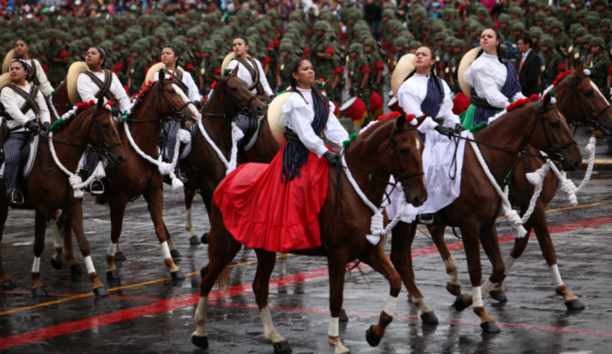 Mexican-Independence-Day-Parade-670x388