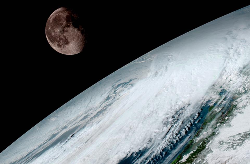 PHOTO-First-GOES_ABI-Moon-from-Geo-Orbit-NOAA-011517-700x450-Landscape