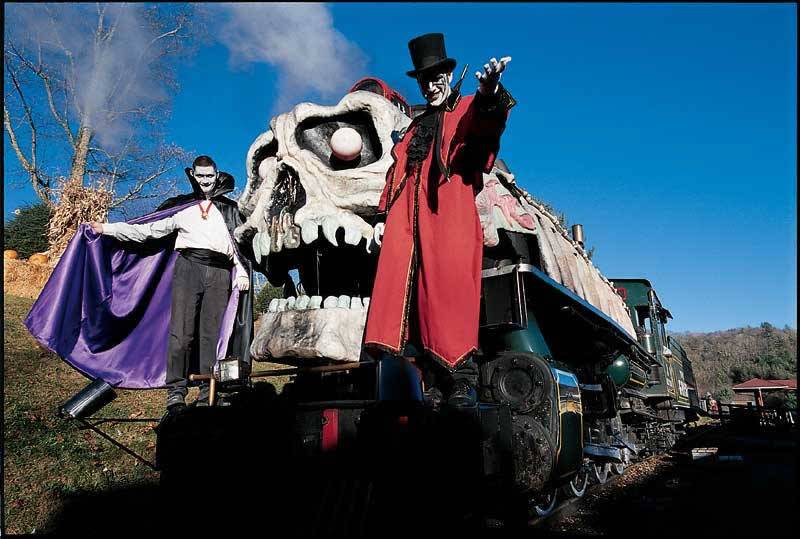 ghosttrain_vampire_img_800_539_70_int_s_c1